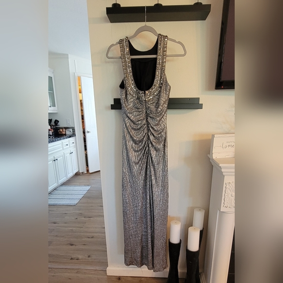 Caché Silver Dress, Size 6 - Picture 3 of 3